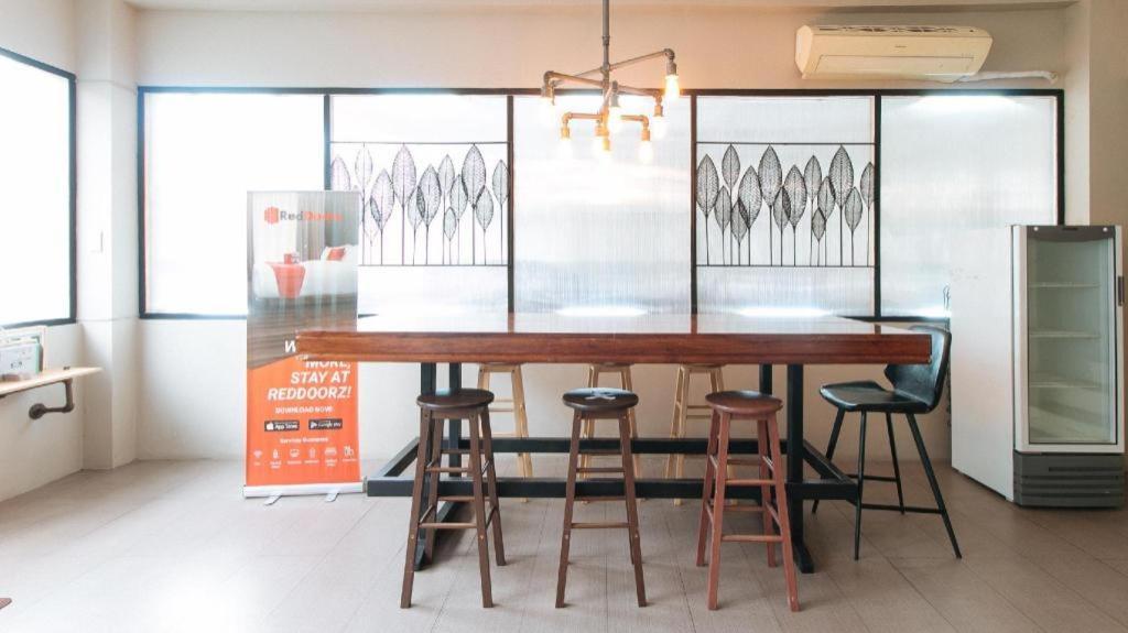 Reddoorz Plus Near Osmena Highway 2 Manila Zewnętrze zdjęcie